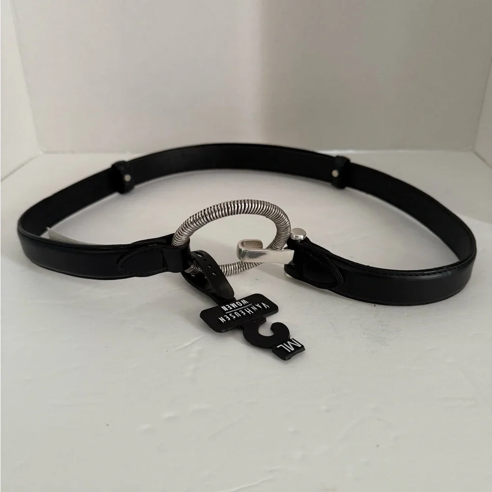 Van Heusen Black Belt with Silver Ring Detail Women’s Size M/L